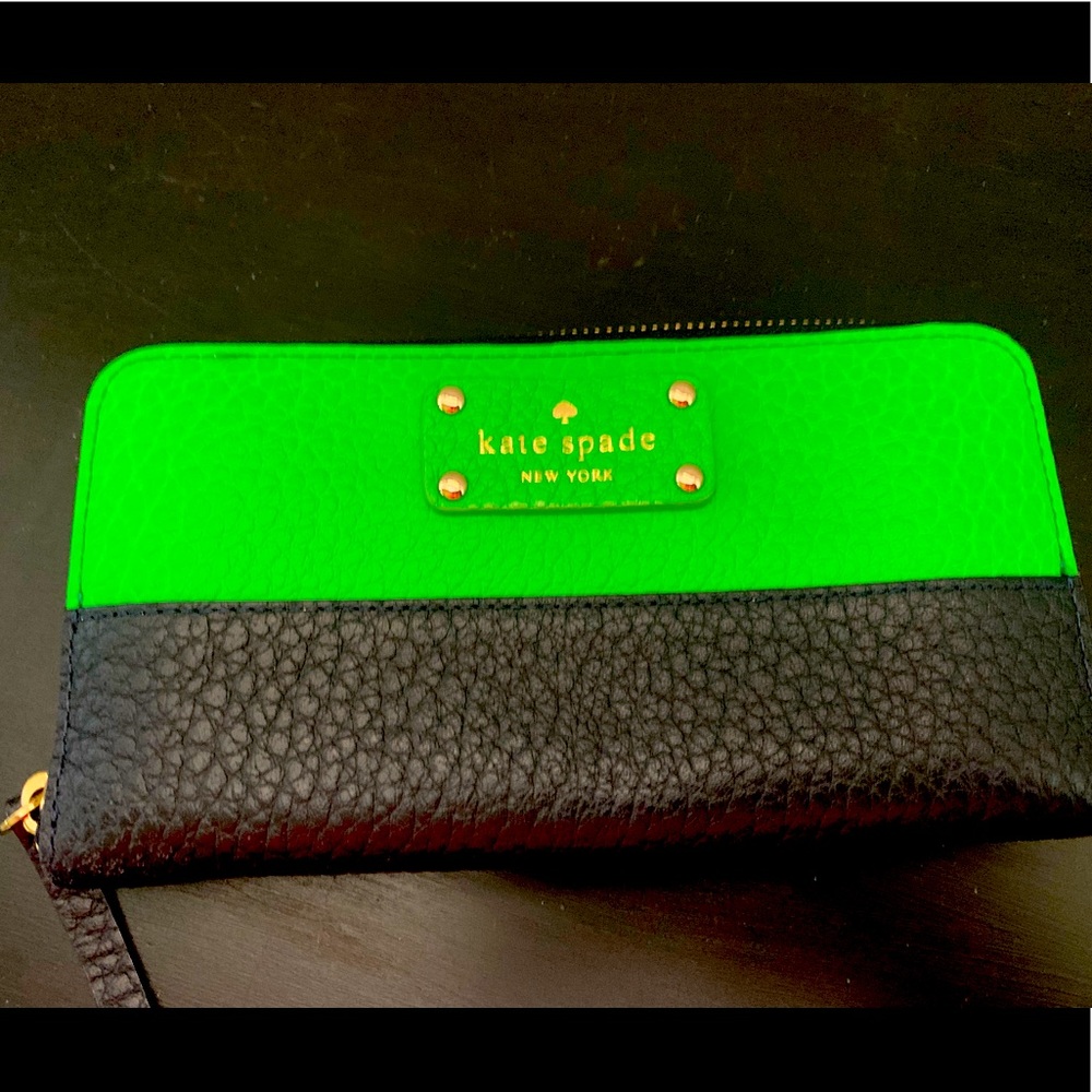 Kate Spade Wallet Navy and Green Pebbled Leather